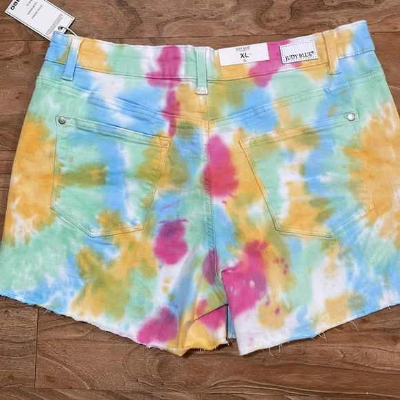 Judy Blue Tie-Dye Women's Shorts - Picture 4 of 4